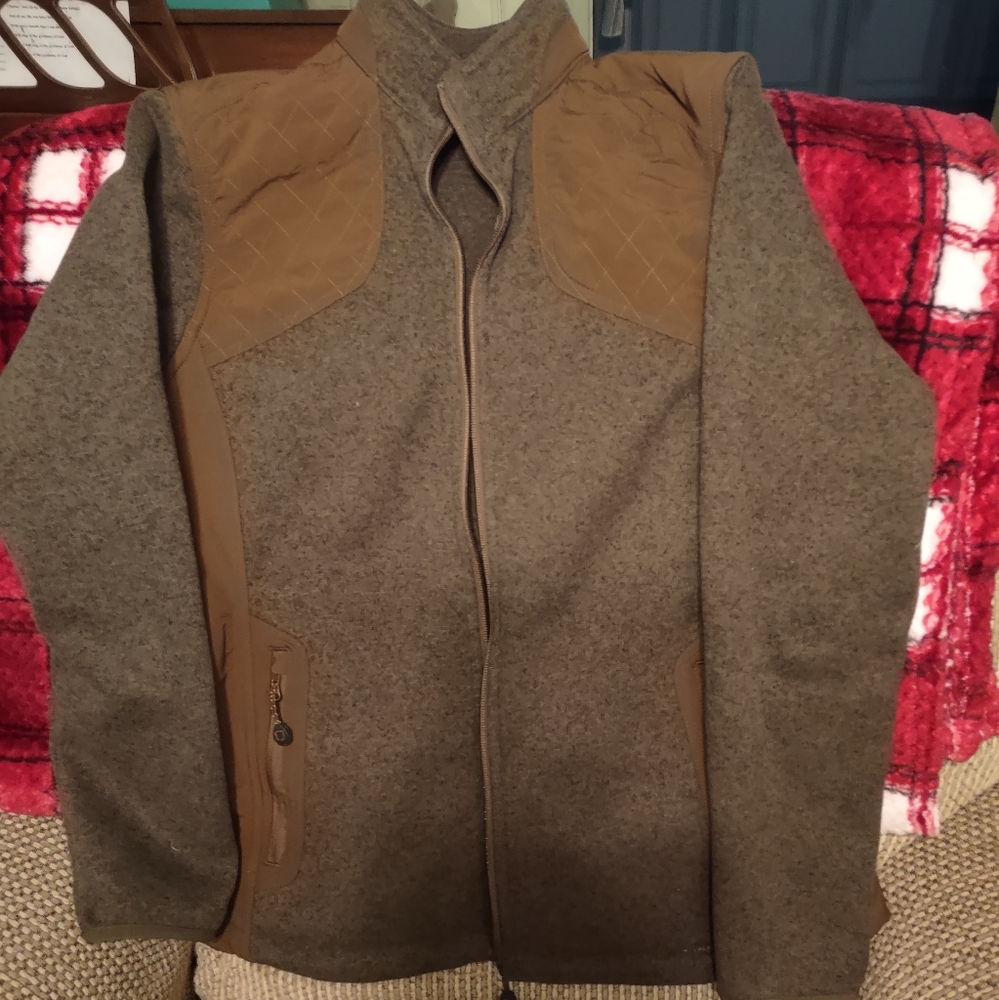 Women's Eddy Bauer field and fleece jacket size L.
